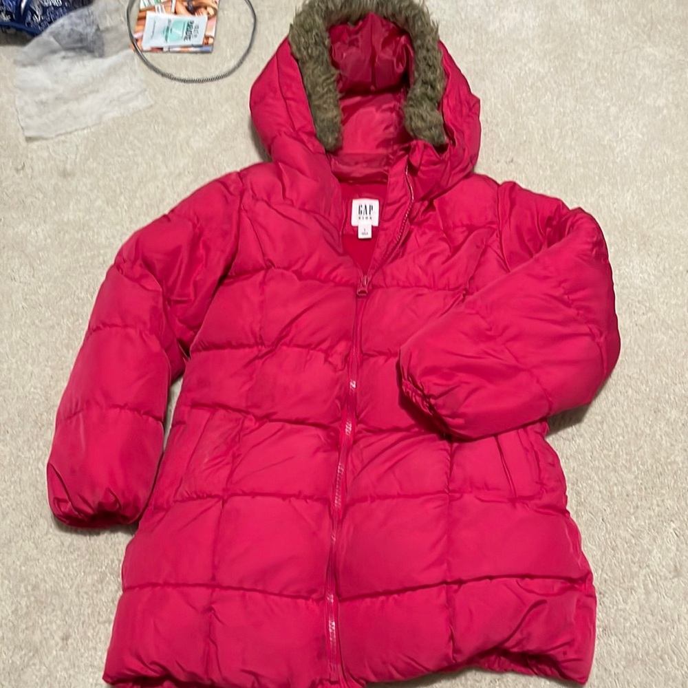 Gap magenta girls puffer